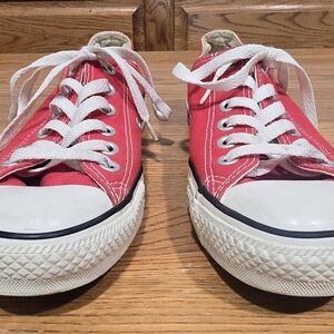 Converse Chuck Taylor All Star Red Canvas Sneakers-Female 6.5/Male 4.5-Like New!